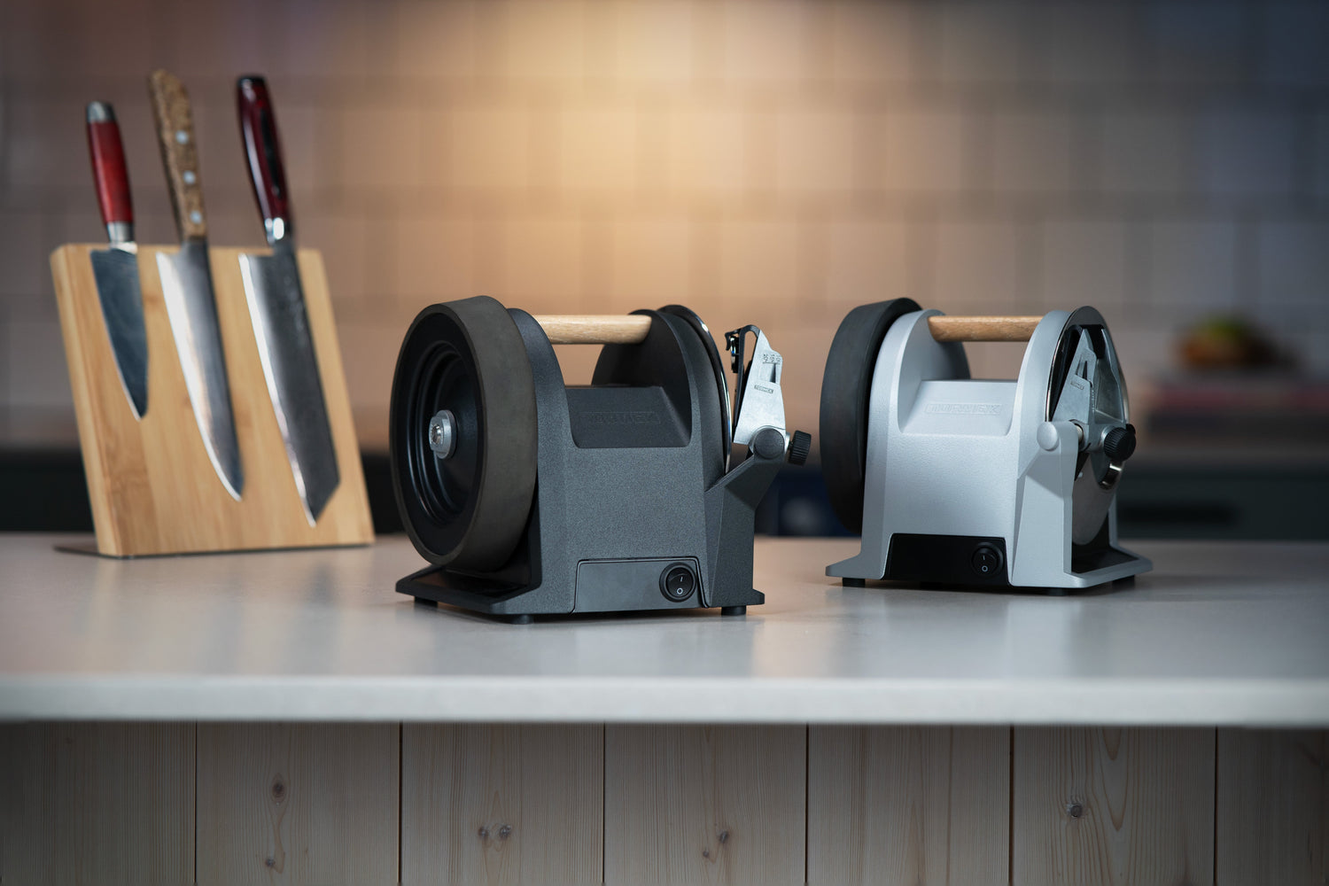 Best Way to Sharpen Kitchen Knives at Home – Tormek T-1 vs Whetstones, Rolling Sharpeners & More