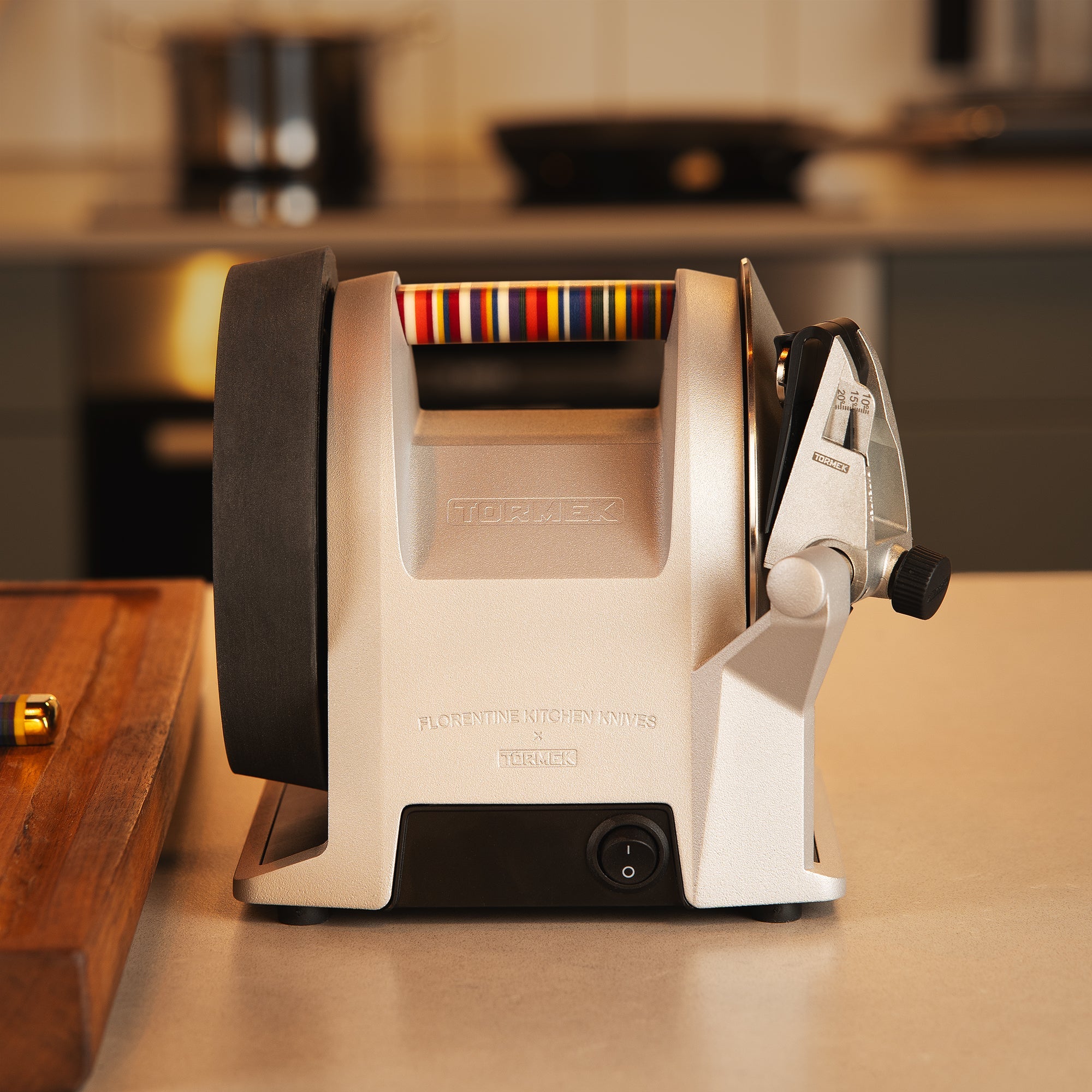 A Tormek T-1 Florentine Vibrant in a kitchen