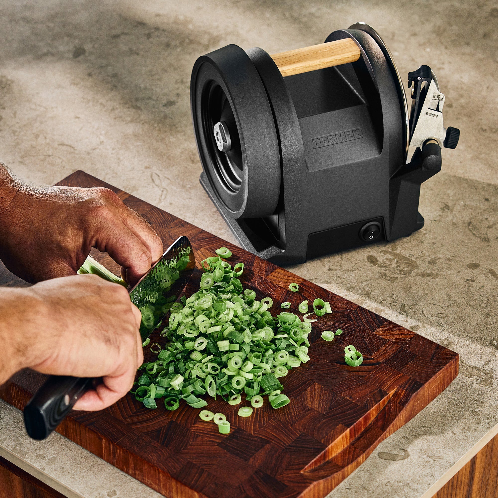 Tormek T-1 Kitchen Knife Sharpener - Carbon Black